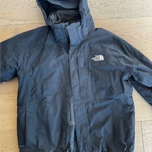 The North Face Men's Black Jacket in Medium
